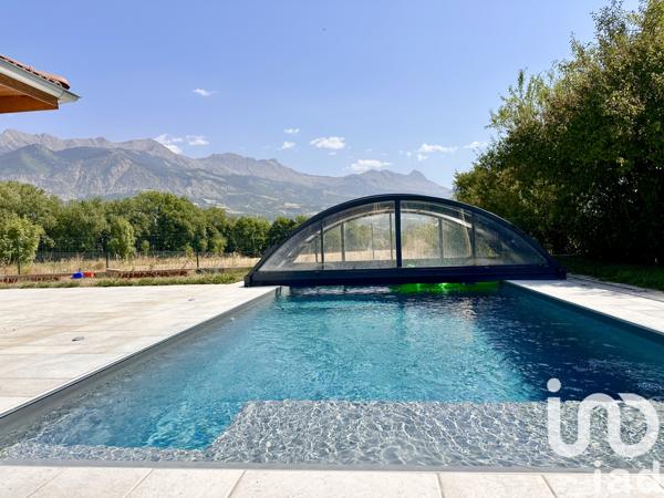 Maison à vendre 10 pièces 230 m² La Bâtie-Neuve