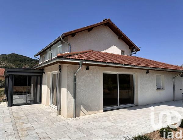 Maison à vendre 10 pièces 230 m² La Bâtie-Neuve