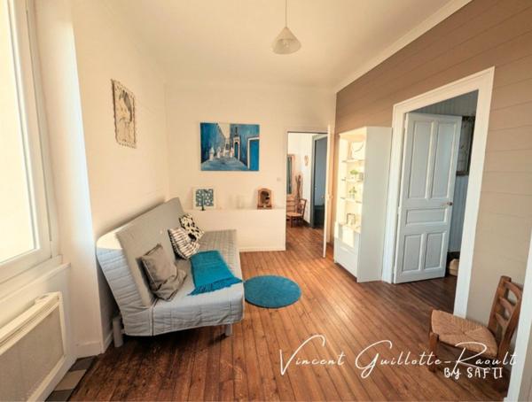 Maison 5P-3chambres-bureau-garage- Terrain 217m²