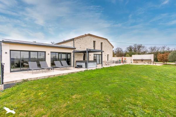 Maison à vendre |  Lédat |  8 pièces | 258 m²