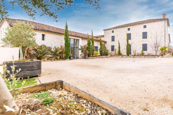 Maison à vendre |  Lédat |  8 pièces | 258 m²