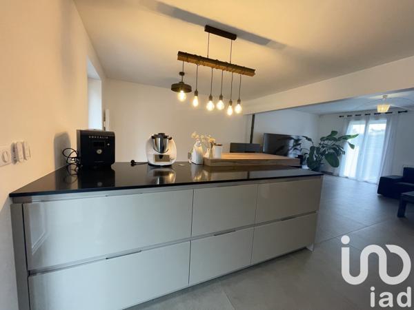 Maison 7 pièces de 172 m² à Villecresnes (94440)