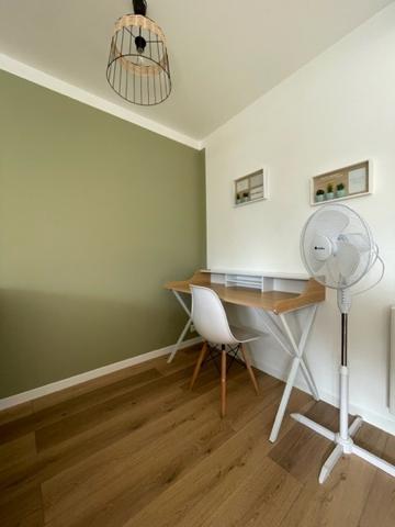 Beau studio meublé