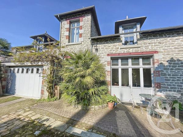 Maison à vendre  9 pièces - 255 m2 DINAN - 22