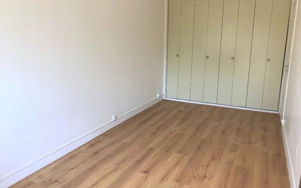 Appartement à louer    2 pièces •  Massy