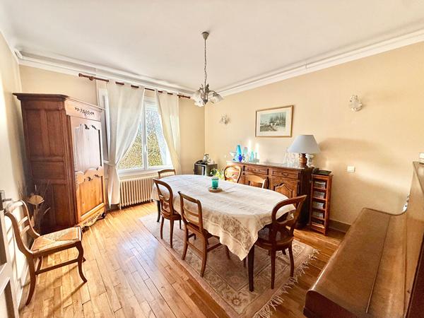 Maison familiale 165 m²,  4 chambres ,  Jardin sans vis-à-vis,  Proche Gare de Fleury-les-Aubrais