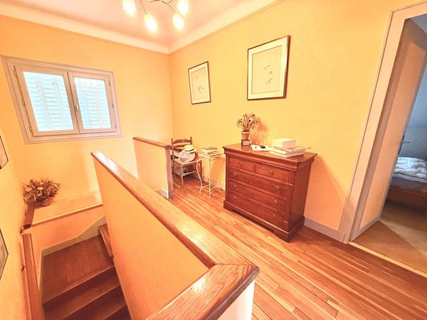 Maison familiale 165 m²,  4 chambres ,  Jardin sans vis-à-vis,  Proche Gare de Fleury-les-Aubrais