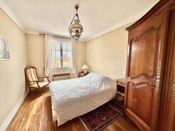 Maison familiale 165 m²,  4 chambres ,  Jardin sans vis-à-vis,  Proche Gare de Fleury-les-Aubrais