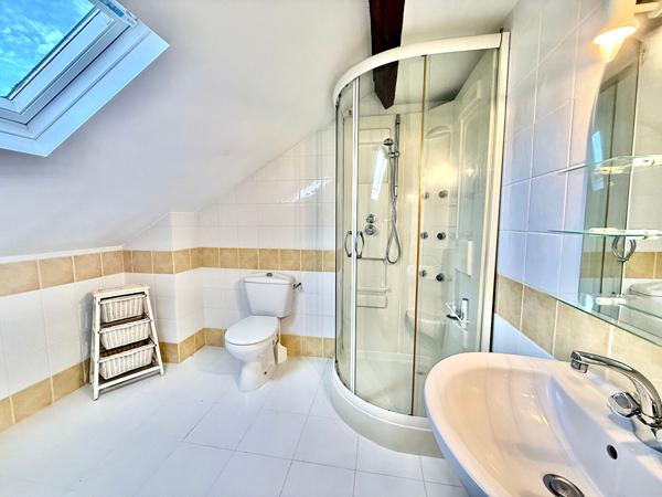 Maison familiale 165 m²,  4 chambres ,  Jardin sans vis-à-vis,  Proche Gare de Fleury-les-Aubrais