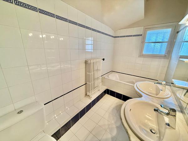 Maison familiale 165 m²,  4 chambres ,  Jardin sans vis-à-vis,  Proche Gare de Fleury-les-Aubrais