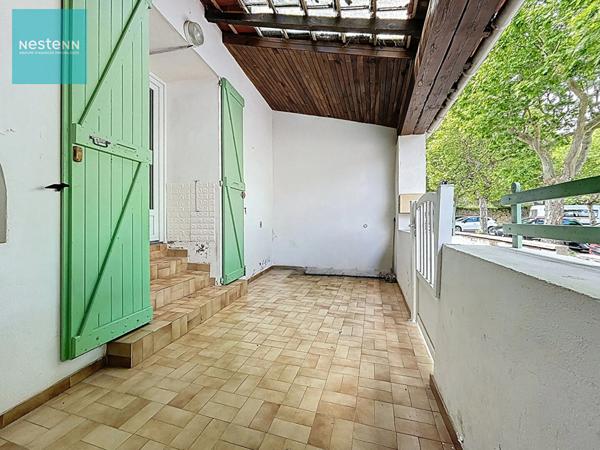 A vendre maison de village de 93m² habitables , trois chambres, terrasse sur la commune de Labastide d'Anjou