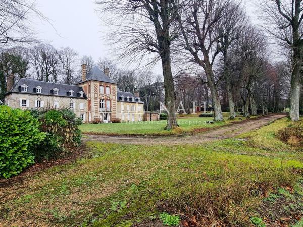 A 8 MINUTES DES PLAGES : Élégant manoir XIXème aux portes de Trouville-sur-Mer