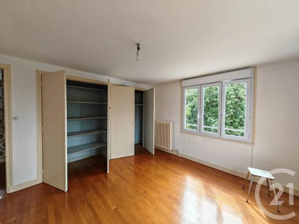 Maison à vendre  6 pièces - 133,47 m 2   VILLESENEUX  - 51