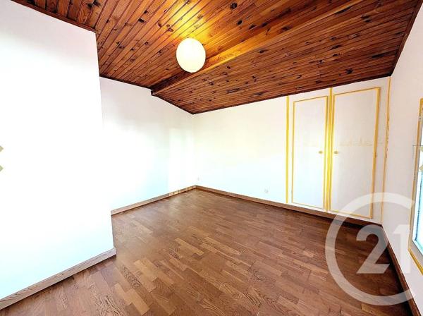 Appartement F4 à vendre  4 pièces - 123 m 2   CHALONS EN CHAMPAGNE  - 51