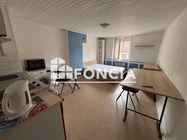 Location Studio meublé 21.38 m² - 23 RUE DES MARECHAUX Nancy 54000
