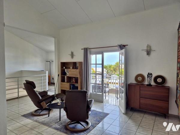 SAINTE MARIE LA RESSOURCE MAISON T5 PISCINE