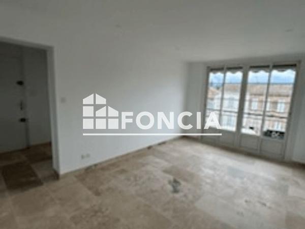À vendre Appartement 3 pièces 56 m² - Salon-de-provence 13300