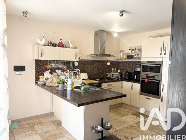 Maison à vendre 5 pièces 190 m² Lançon-Provence