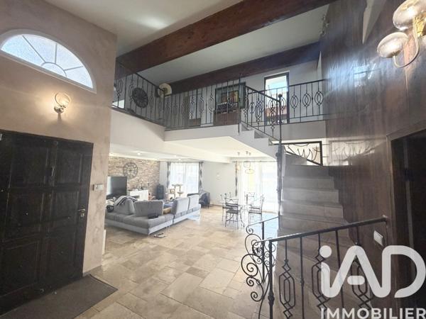 Maison à vendre 5 pièces 190 m² Lançon-Provence