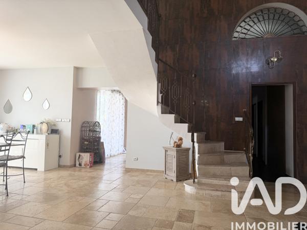 Maison à vendre 5 pièces 190 m² Lançon-Provence