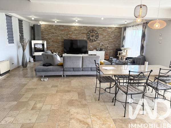 Maison à vendre 5 pièces 190 m² Lançon-Provence
