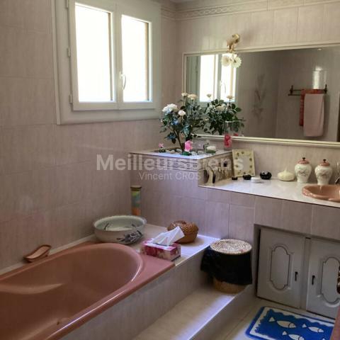 Maison T5 de 183m² avec beau terrain