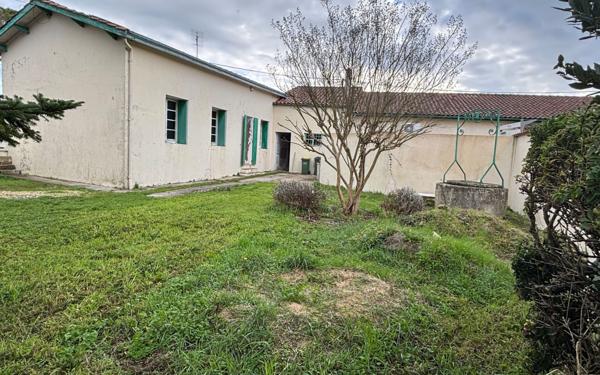 Maison à vendre    1 pièce •  Le Château-d'Oléron