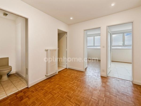 APPARTEMENT 3 PIECES  226 000 EUROS