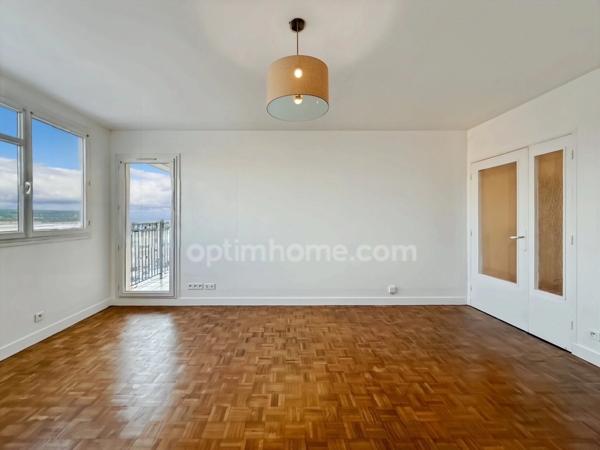 APPARTEMENT 3 PIECES  226 000 EUROS