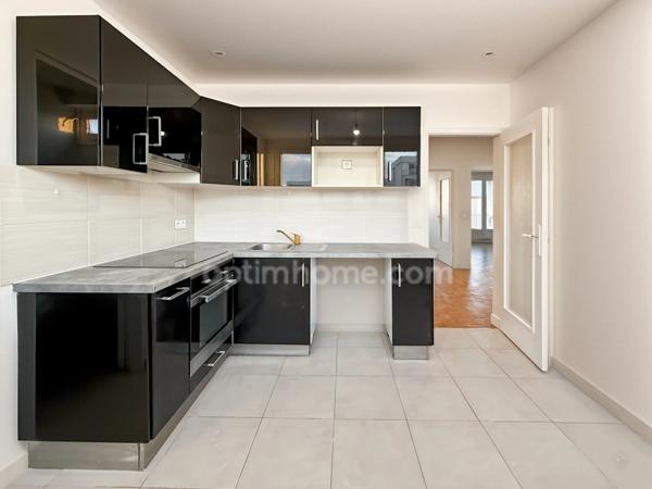 APPARTEMENT 3 PIECES  226 000 EUROS