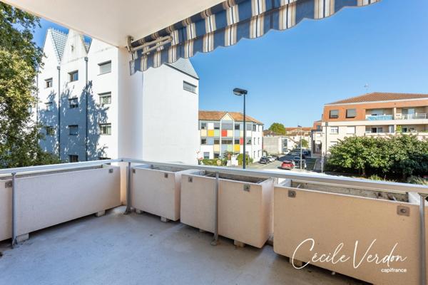 Appartement à vendre 3 pièces 80 m2 balcon et garage dans une résidence sécurisée Cyrano à BERGERAC (24)
