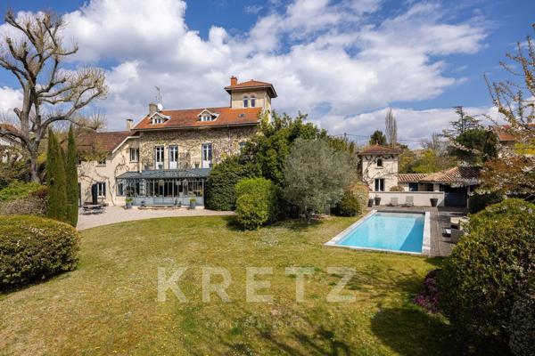 Une propriété confidentielle, élégante, familiale et intemporelle.