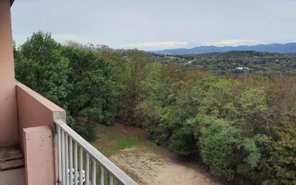 Appartement à louer    2 pièces •  Sainte-Foy-lès-Lyon