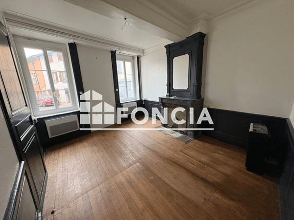 Location Studio 23 m² - 17 RUE DE L'ESCOT Montluel 01120