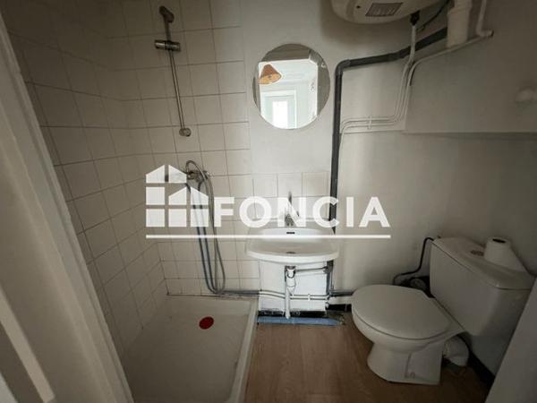 Location Studio 23 m² - 17 RUE DE L'ESCOT Montluel 01120