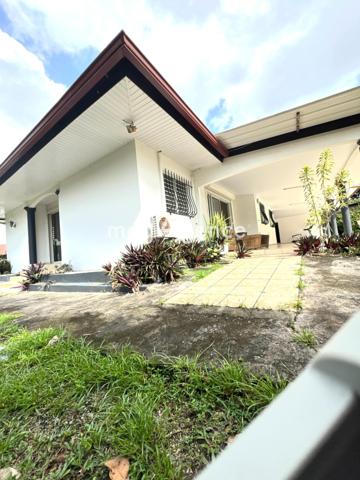 Maison à MATOURY, 97351 - 5 pièces 134m²