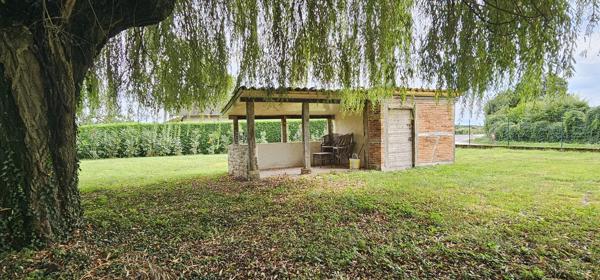 Maison dans VERSCOURS