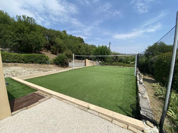 Maison de 7 pièces (210 m²) à vendre aux ADRETS DE L ESTEREL