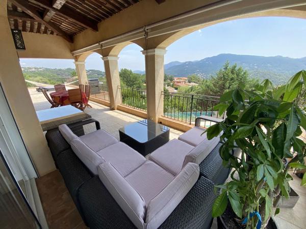 Maison de 7 pièces (210 m²) à vendre aux ADRETS DE L ESTEREL