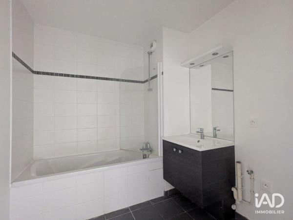 Location appartement 2 pièces 46 m² Lesquin