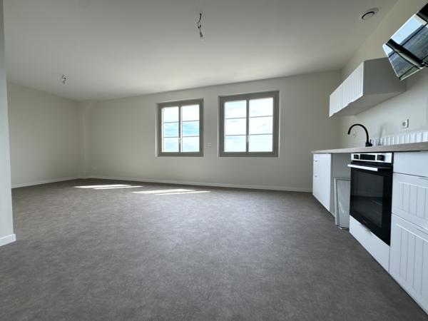 Ensemble Immobilier dans l'un des plus beaux villages de France Penne-d'Agenais (47140)