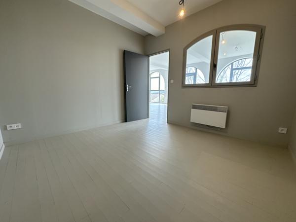 Ensemble Immobilier dans l'un des plus beaux villages de France Penne-d'Agenais (47140)