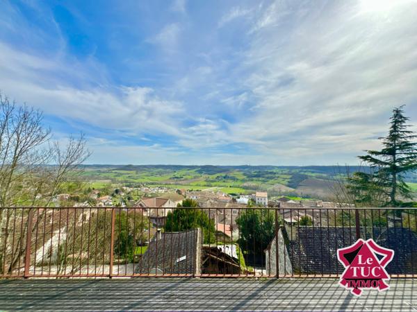 Ensemble Immobilier dans l'un des plus beaux villages de France Penne-d'Agenais (47140)