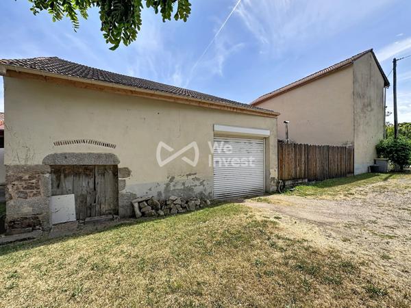 Maison de ville de type 6 rénovée.
