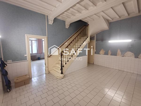 Ancien local pro (médical) 215 m² – Immeuble à fort potentiel de transformation en logements – Centre-ville