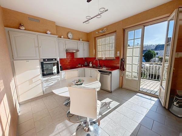 Maison -garages-jardin- Brive centre-5 pieces