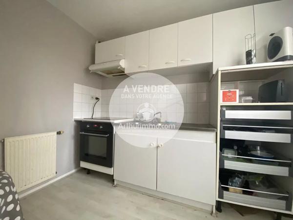 Vente                                                      Appartement
                        
                     3 pièces                      64 m2                     à Saint-Nazaire