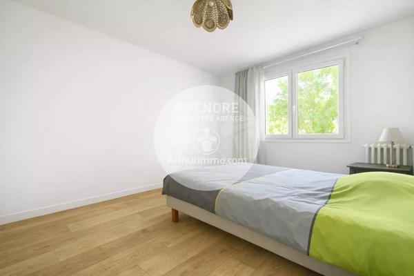 Vente                                                      Appartement
                        
                     3 pièces                      69 m2                     à Saint-Brevin-les-Pins