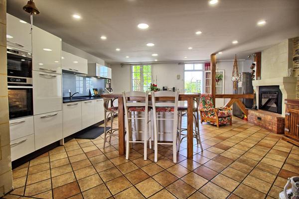 Ensemble immobilier idéal GITES MAISON D'HÔTES 411 m2