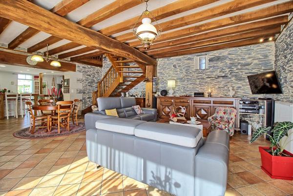 Ensemble immobilier idéal GITES MAISON D'HÔTES 411 m2